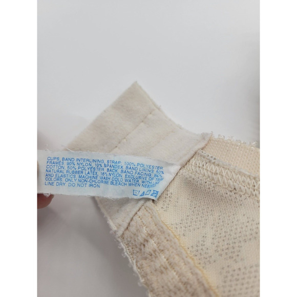 Playtex 18-Hour Beige Original Comfort Adjustable Straps Wire Free Bra Size 38C - Picture 7 of 7